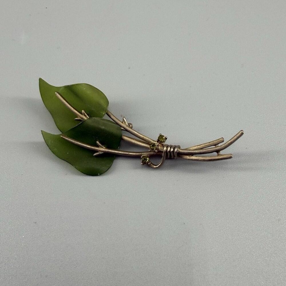 Vintage 1950s Green Lucite Leaf Brooch Rhinestones Gold Tone Botanical Spray Pin